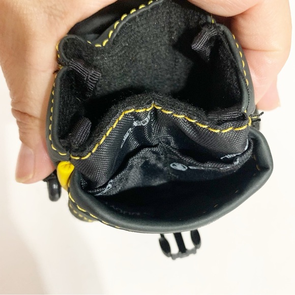 Body Glove Sport Heavy Duty Compact Camera Case Bag Faux Leather and Neoprene - Picture 9 of 14